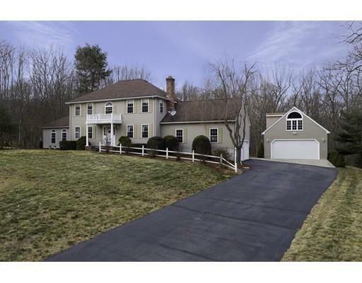 Property Photo: 14 Crestwood Dr MA 01504