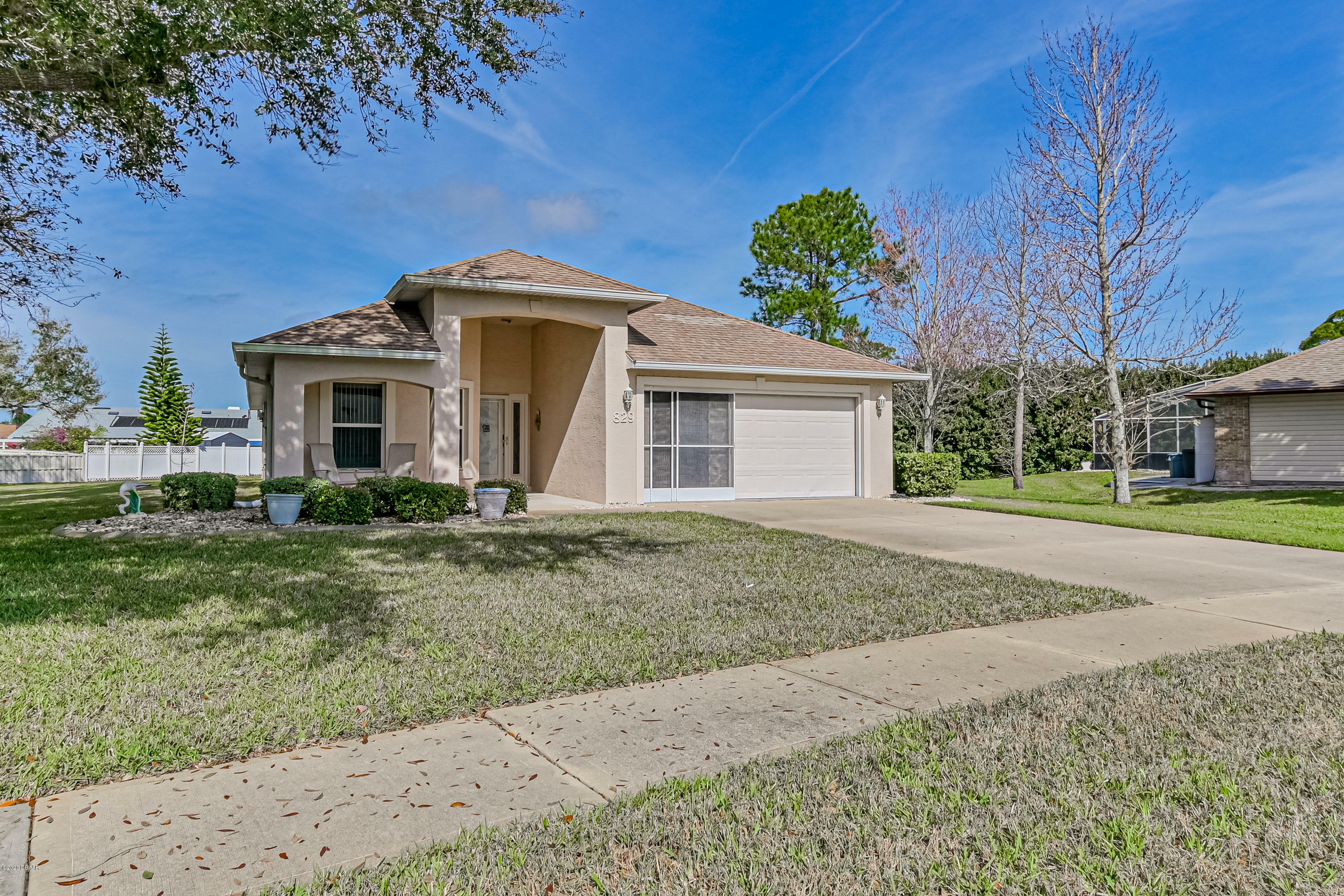 Property Photo:  829 Wooddusk Drive  FL 32127 