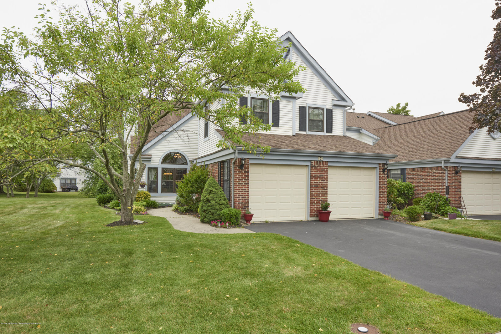 Property Photo: 7 Rawson Circle NJ 07712