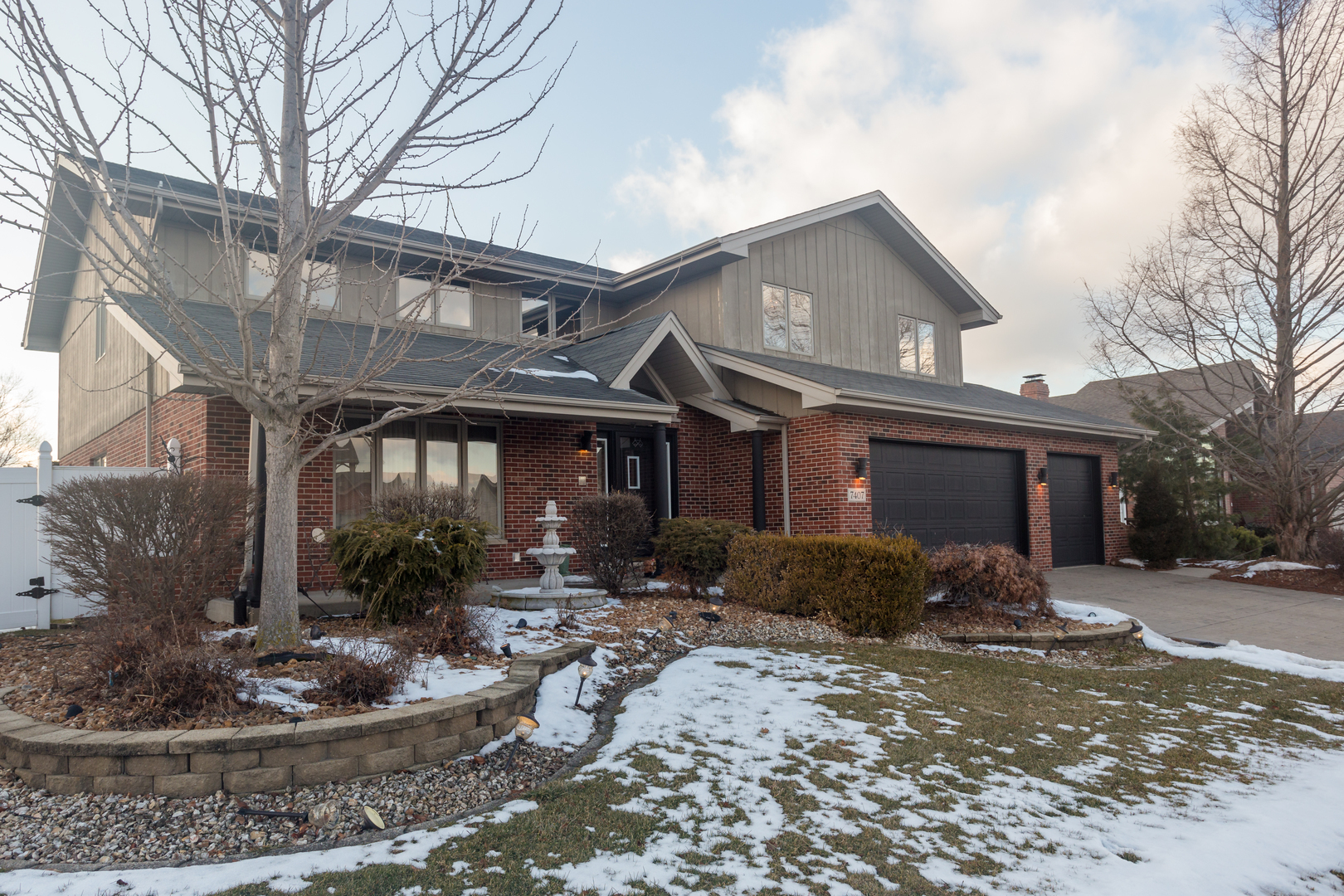 Property Photo: 7407 Ridgefield Lane IL 60487