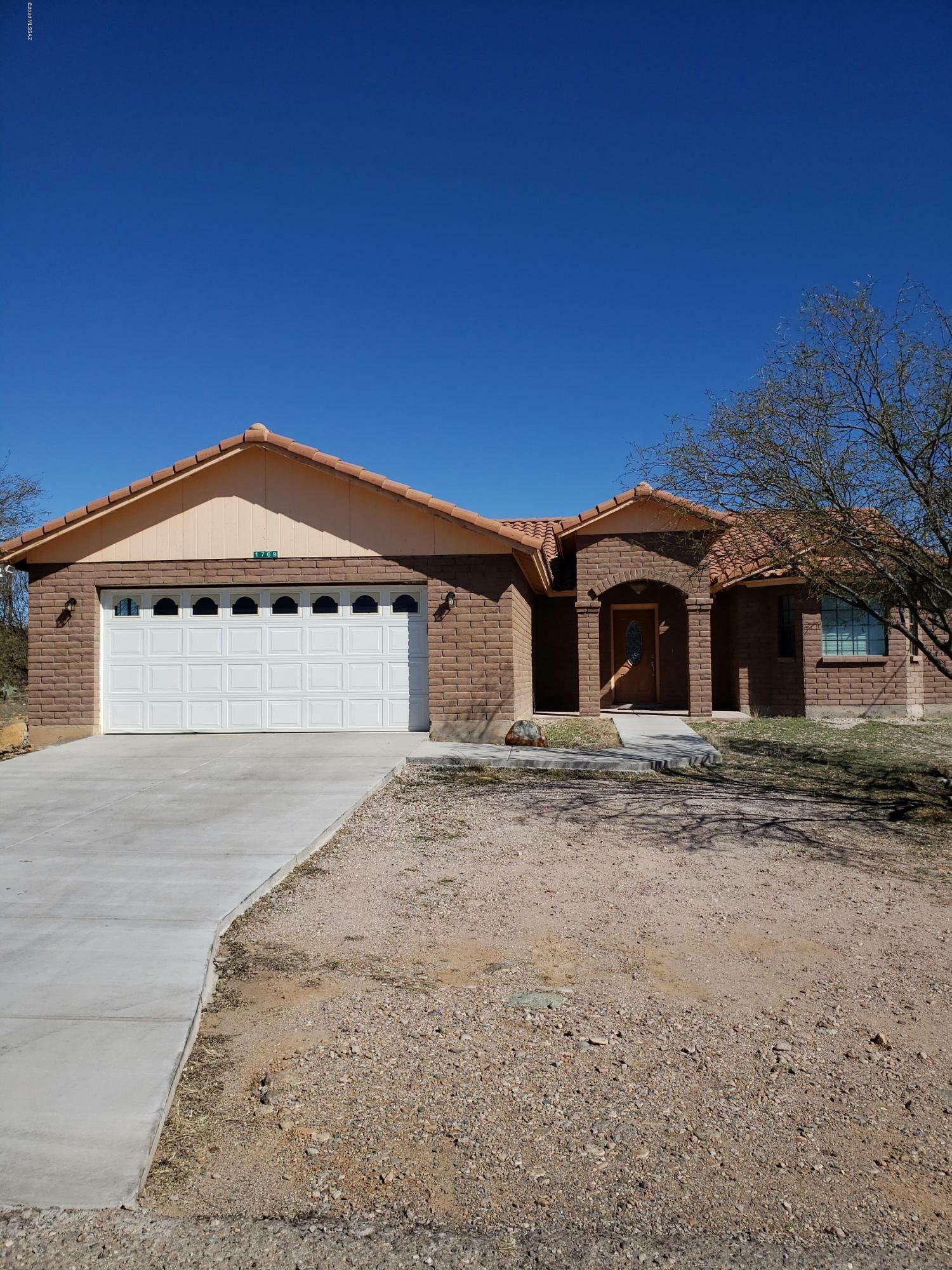 Property Photo:  1769 Calle Barbadas  AZ 85648 