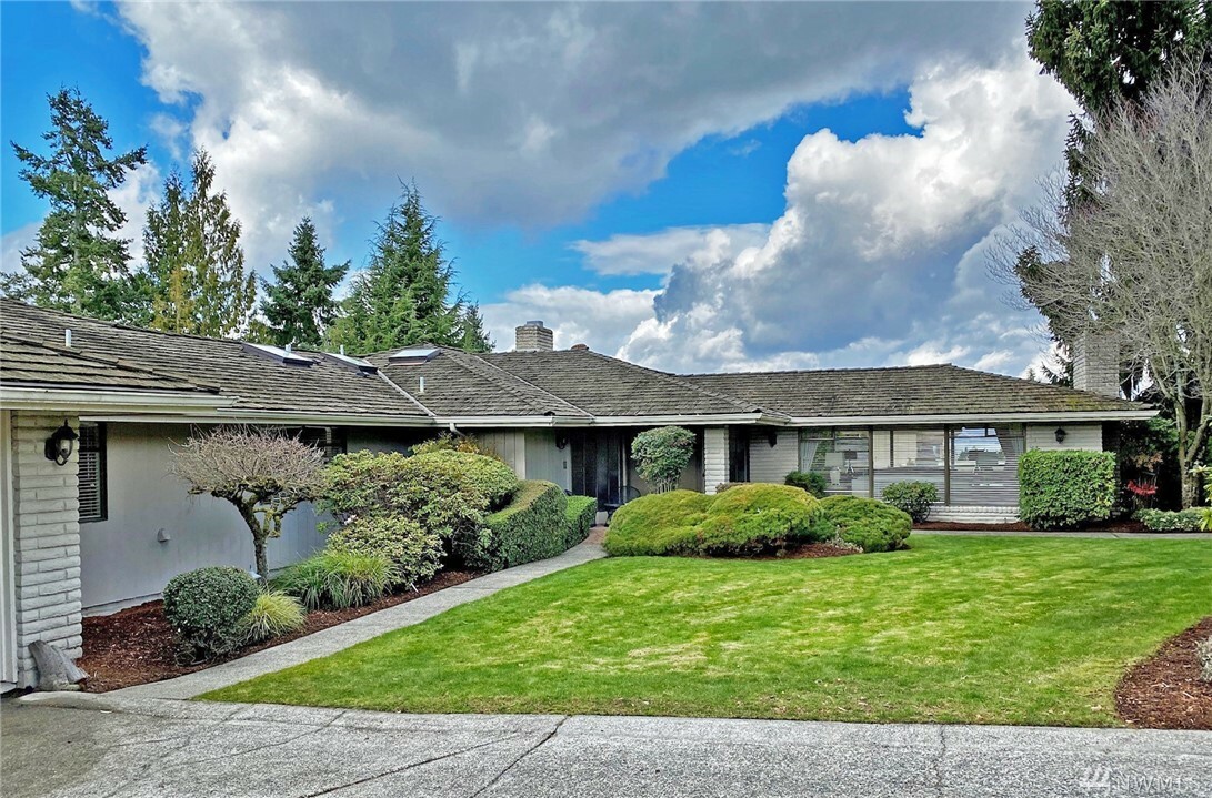 Property Photo:  2523 88th Ave NE  WA 98004 