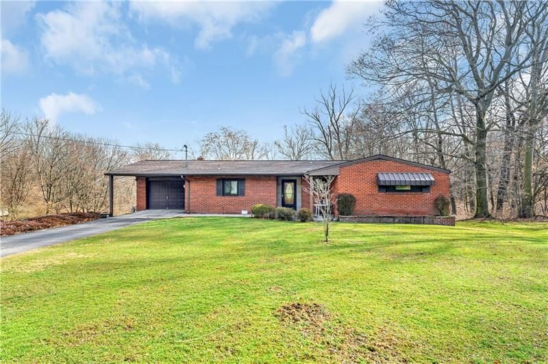 Property Photo:  22 Kenridge Dr  PA 15136 