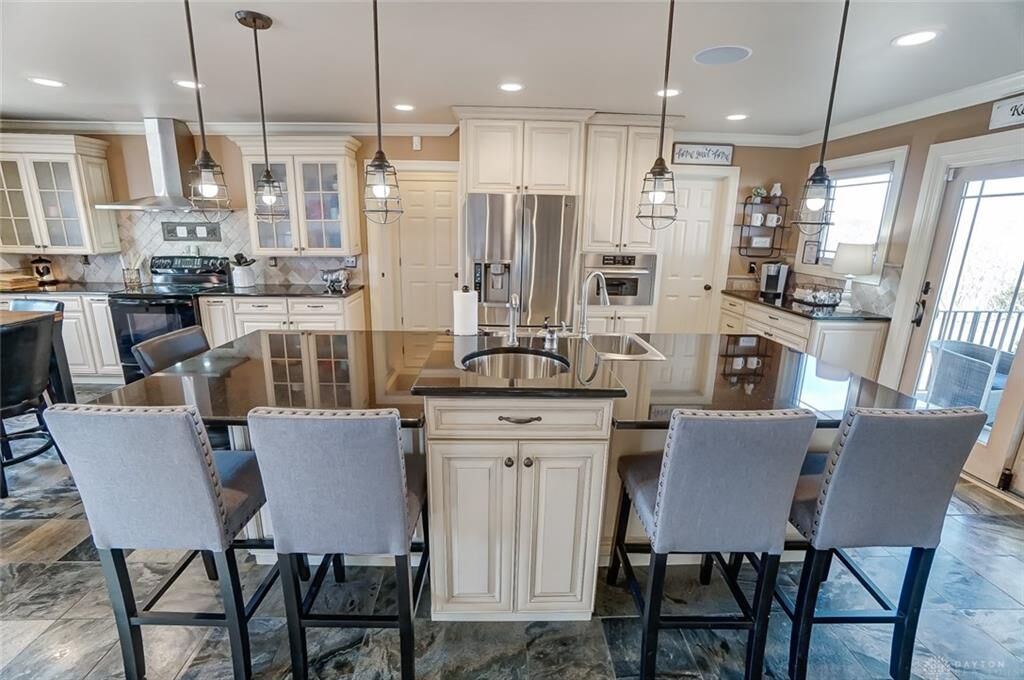 Property Photo: 6255 Willowdale Road OH 45502
