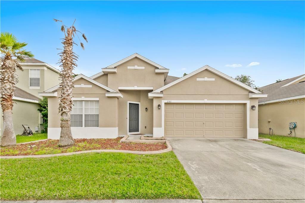 Property Photo:  2301 Carnation Hill Court  FL 32820 