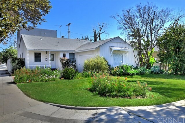 Property Photo:  5856 Saloma Avenue  CA 91411 