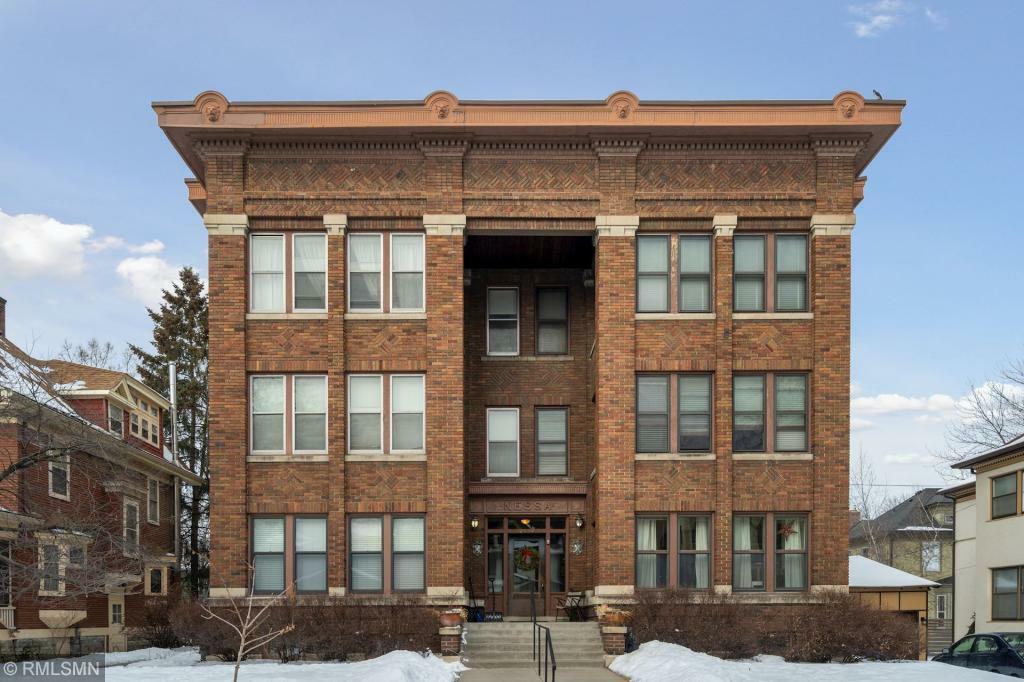 Property Photo: 2606 Humboldt Avenue S 3 MN 55408