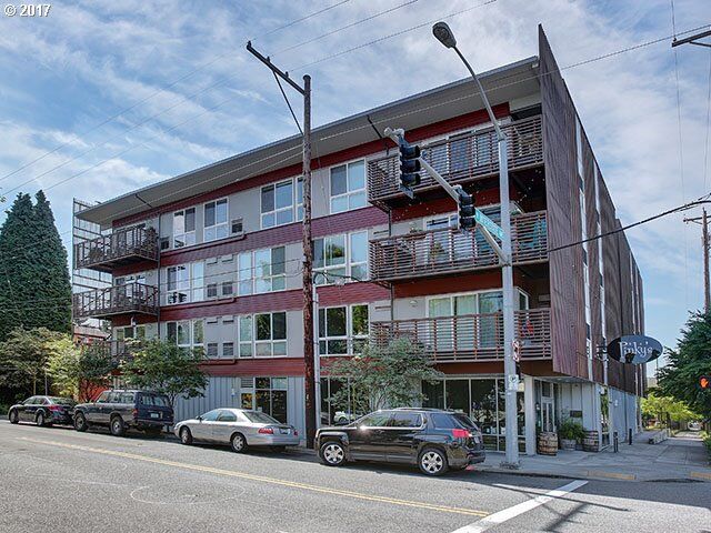 Property Photo:  3970 N Interstate Ave 403  OR 97227 