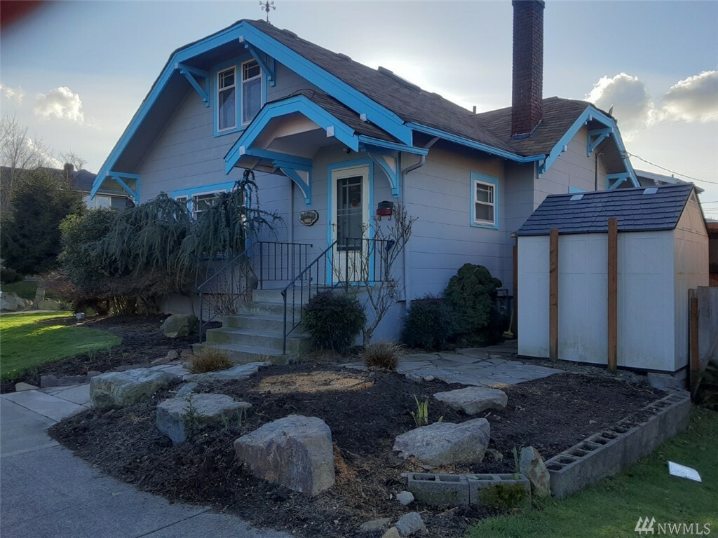 Property Photo: 1102 N Anderson WA 98406