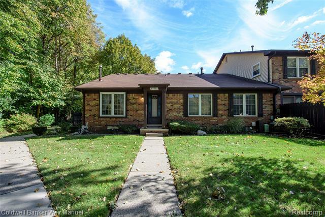 Property Photo:  35280 Bristlecone  MI 48035 