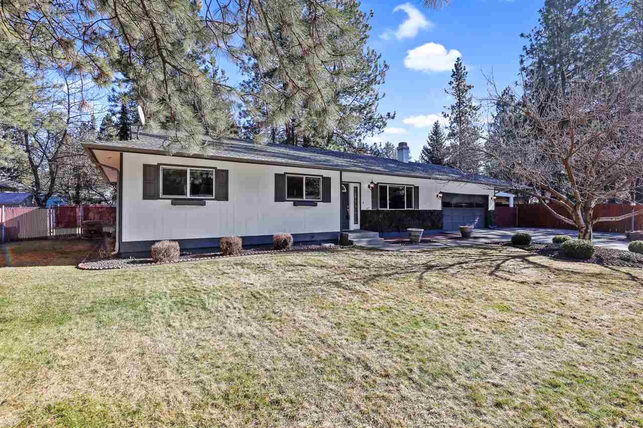 Property Photo:  819 S Robinhood St  WA 99206 