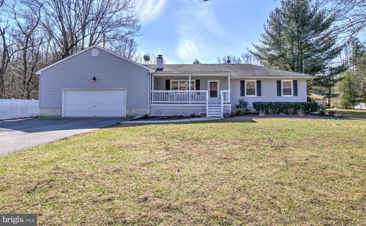 Property Photo:  32 Kuzyk Road  NJ 08514 