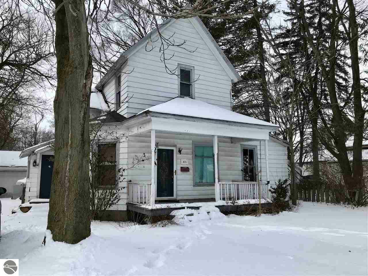 415 N Lansing Street  Mt Pleasant MI 48858 photo