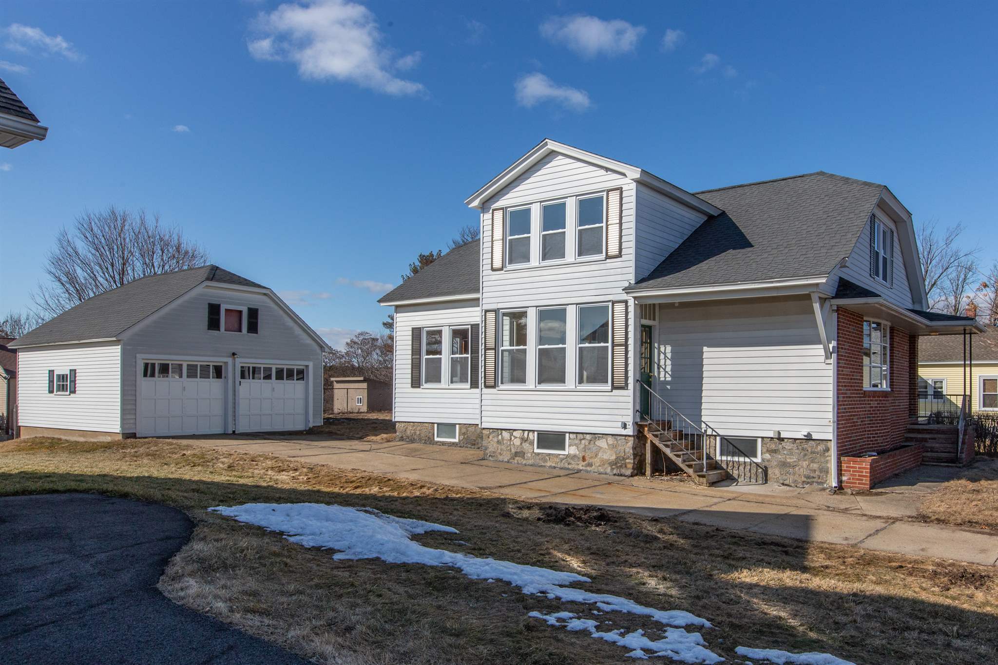 Property Photo: 98 Maryland Avenue NH 03104