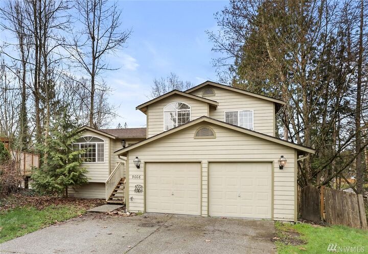 Property Photo:  9006 19th Place SE  WA 98258 