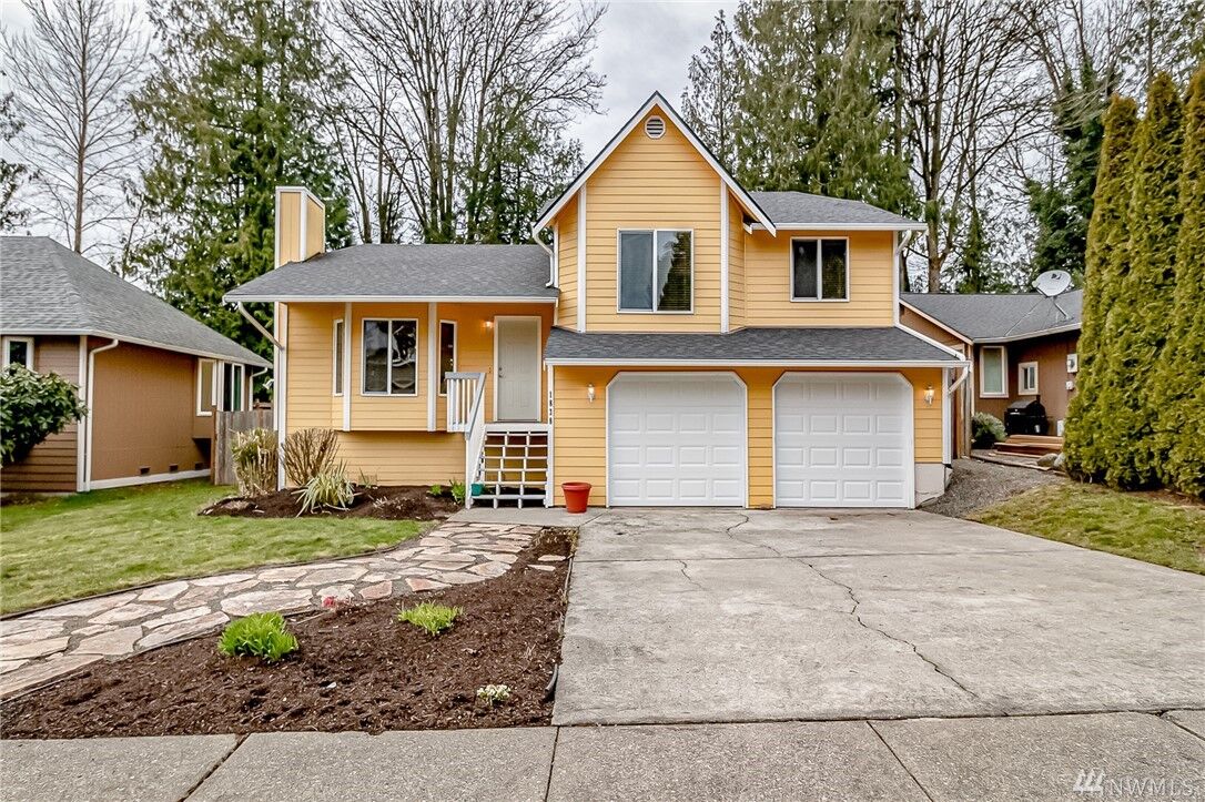 Property Photo:  1828  91st Dr SE  WA 98258 