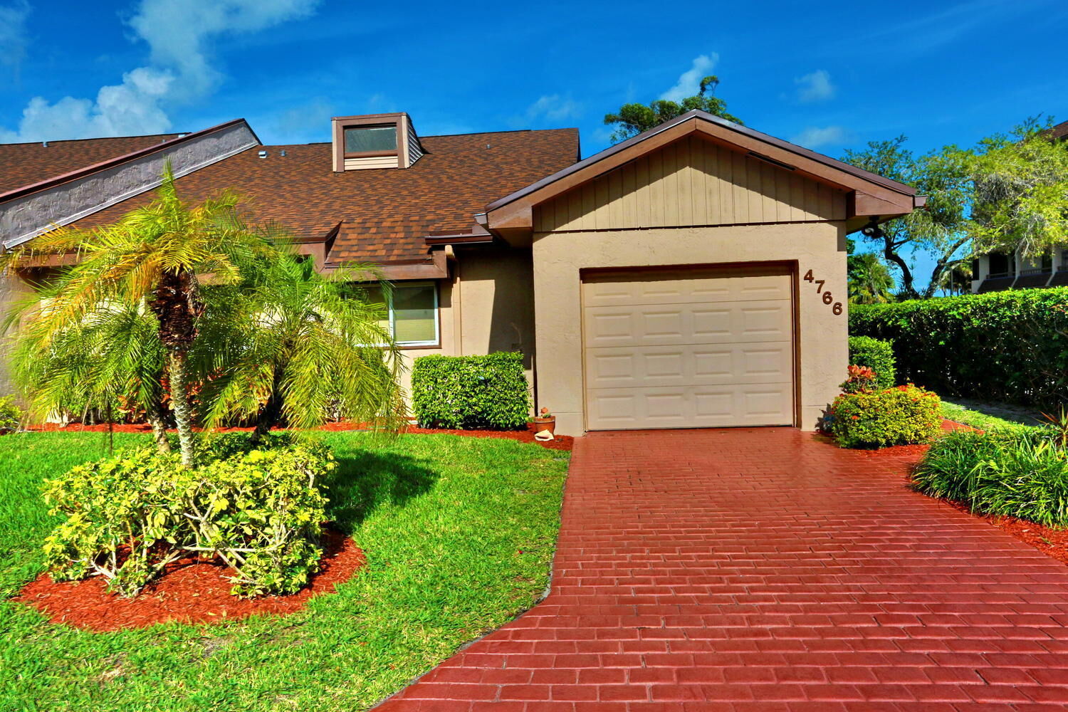 Property Photo:  4766 Fountains Drive S  FL 33467 