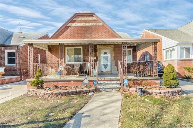 Property Photo:  6131 Barrie Street  MI 48126 