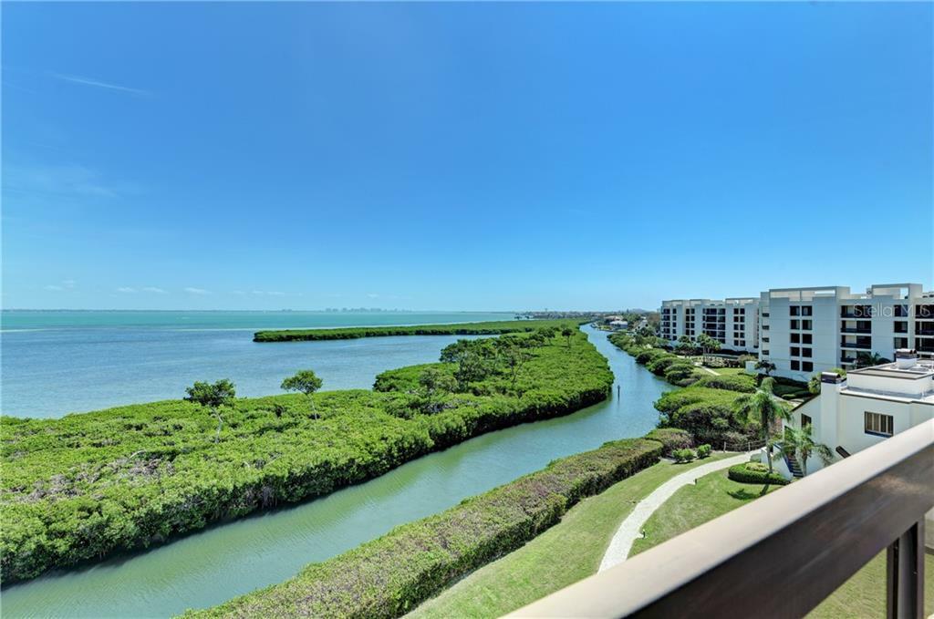 Property Photo:  2016 Harbourside Drive 357  FL 34228 