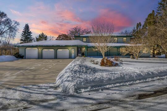 Property Photo: 4365 Lawndale Lane N MN 55446