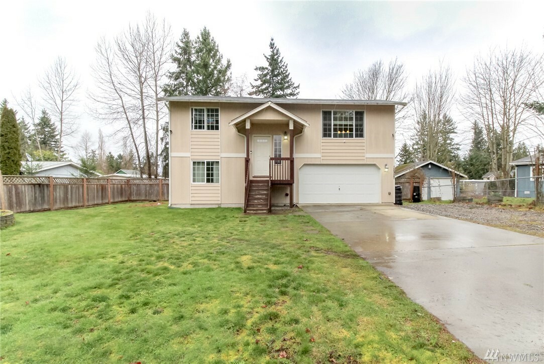 Property Photo:  12927 Prairie Ridge Dr E  WA 98391 