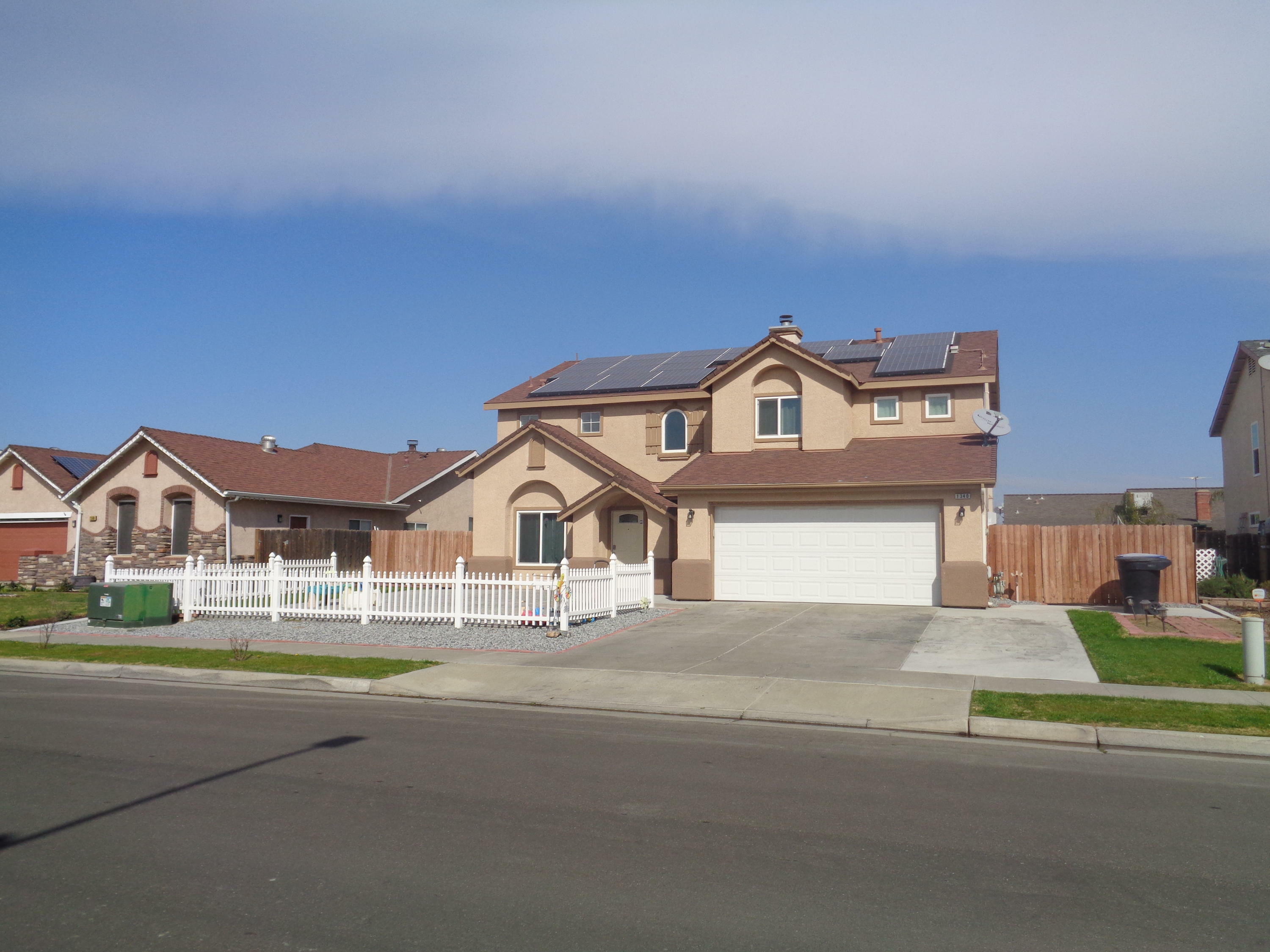 1340 Cherry Lane  Lemoore CA 93245 photo