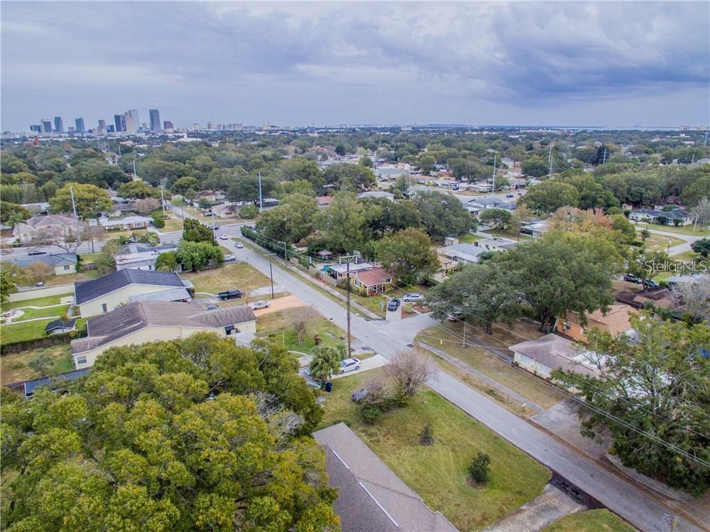 Property Photo:  3102 W Lemon Street  FL 33609 