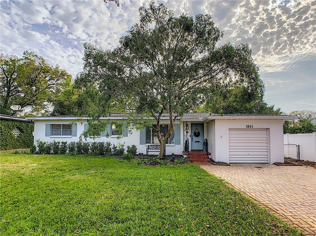 Property Photo:  1311 N Forest Avenue  FL 32803 