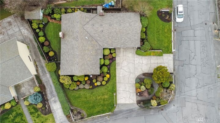 9720  241st Place SW  Edmonds WA 98020 photo