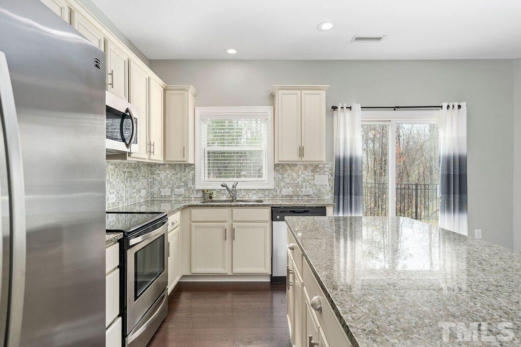 Property Photo: 123 Cobalt Creek Way NC 27540