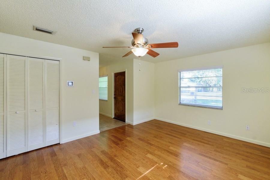 Property Photo:  434 Garfield Avenue  FL 32789 