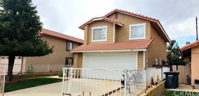 Property Photo:  556 Hacienda Avenue  CA 92571 