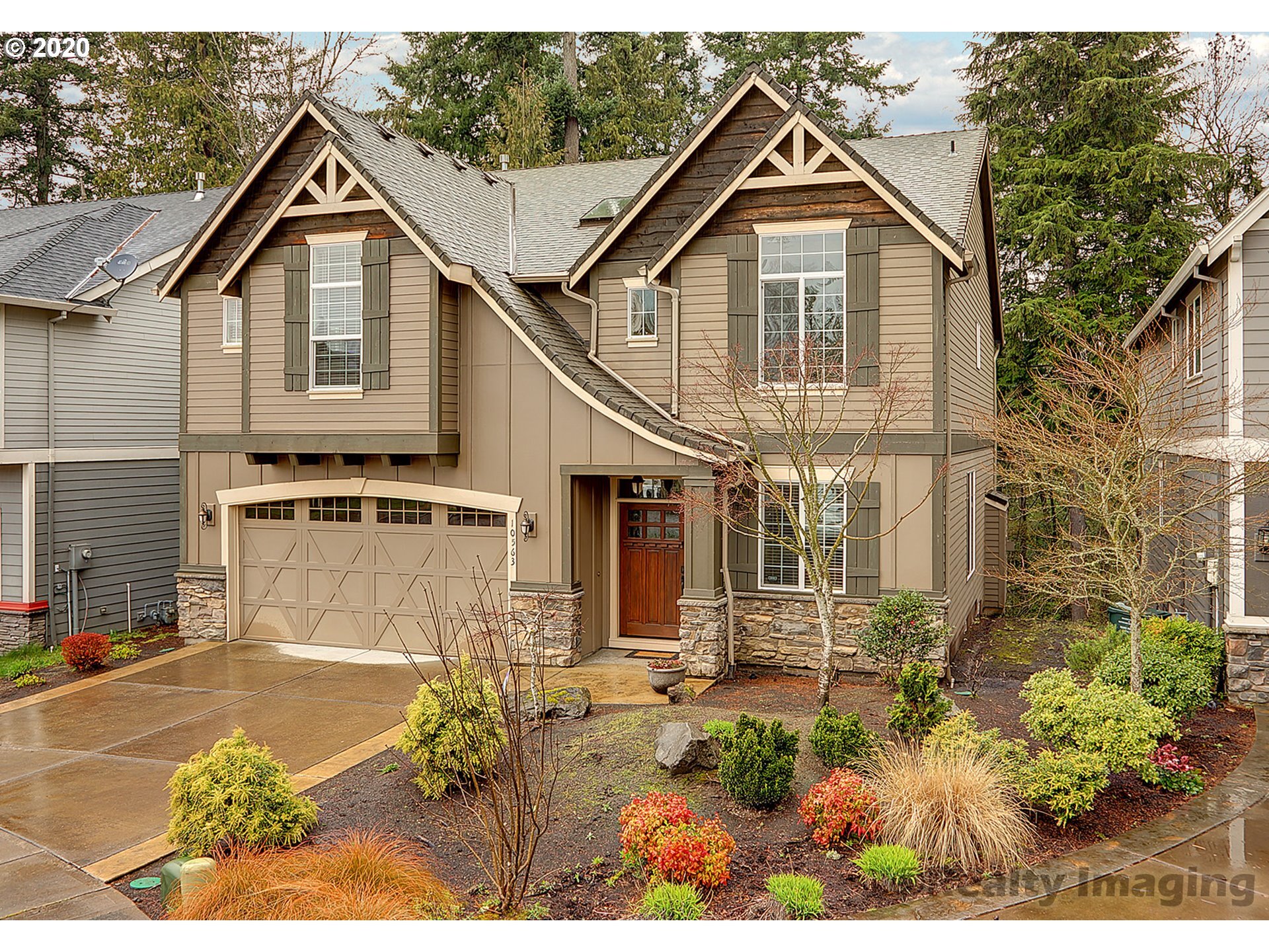 Property Photo: 10563 NW Jordan Ln OR 97229