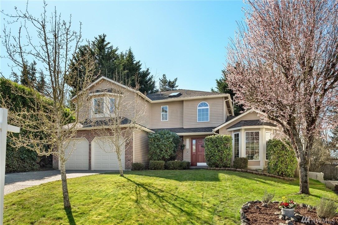 Property Photo: 24417 SE 46th Street WA 98029