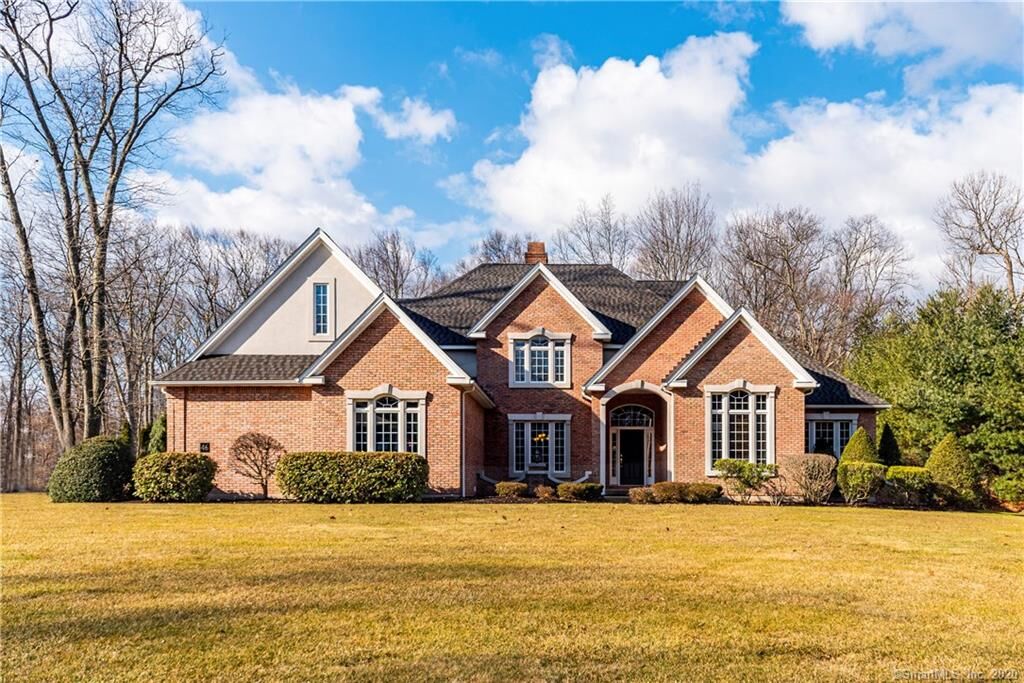 Property Photo:  46 Portage Crossing  CT 06032 