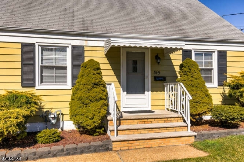 Property Photo:  549 Lorraine Ave  NJ 08846 