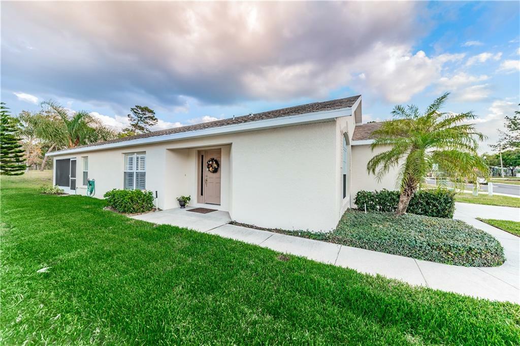 Property Photo:  2740 Wood Pointe Drive  FL 34691 