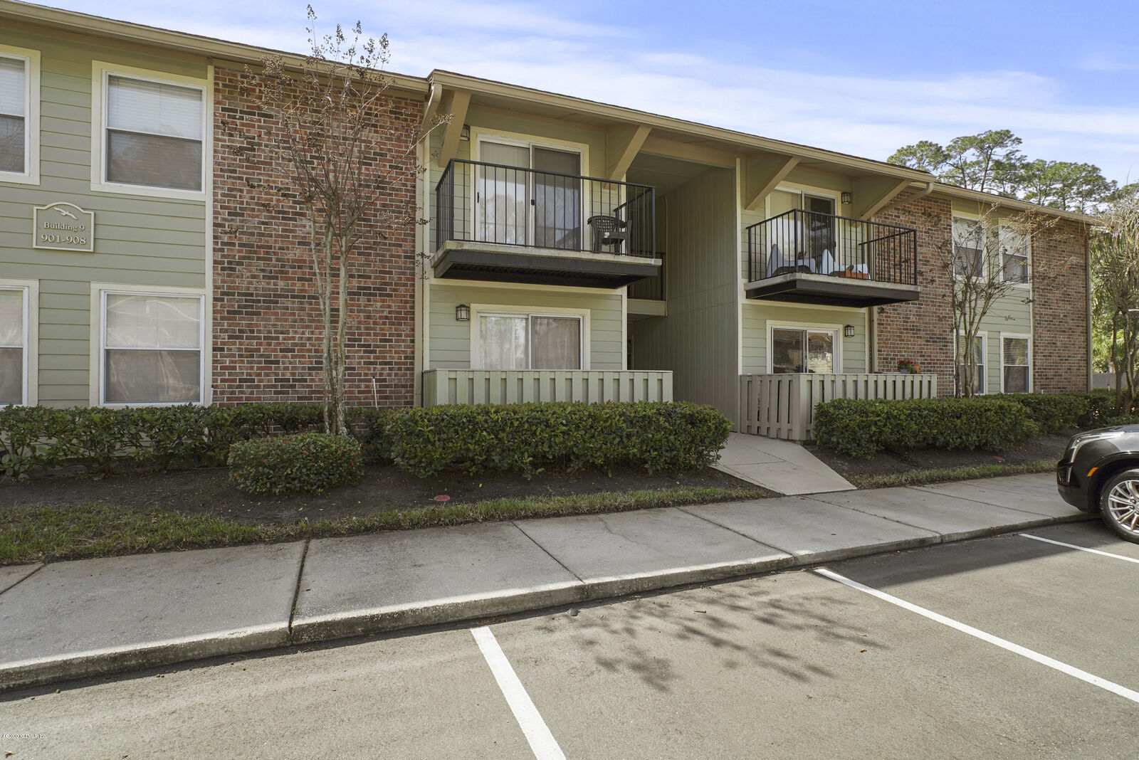 Property Photo: 3737 Loretto Road 903 FL 32223