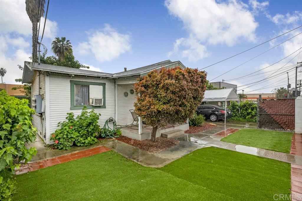 Property Photo: 7619-21 North Ave CA 91945