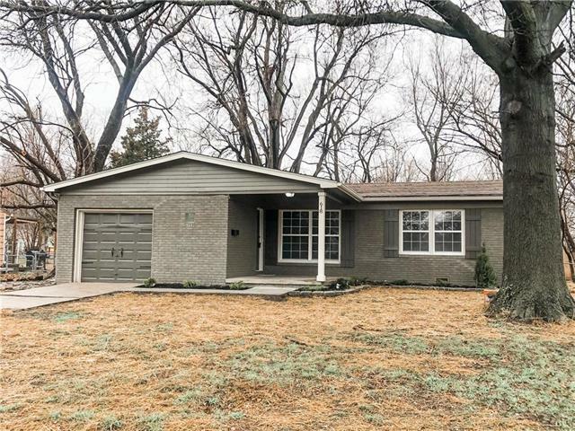 Property Photo: 618 W Sheridan Street KS 66061