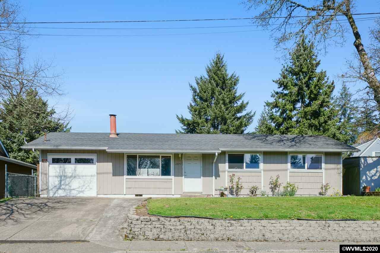 Property Photo:  1077  Fairview Av SE  OR 97302 