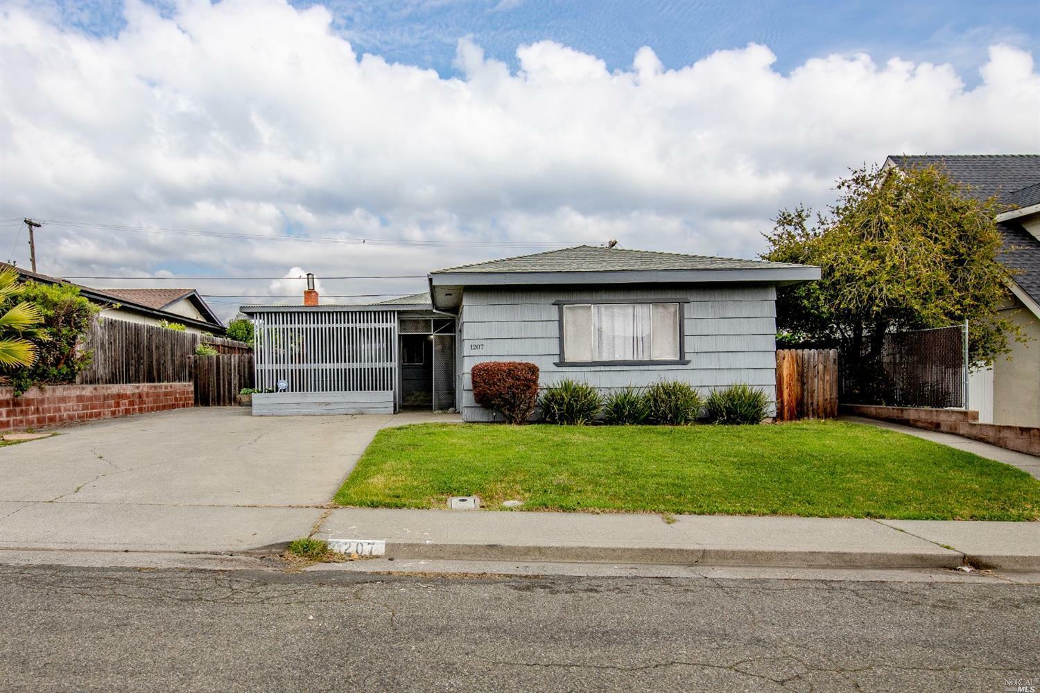 Property Photo:  1207 Essex Drive  CA 94533 