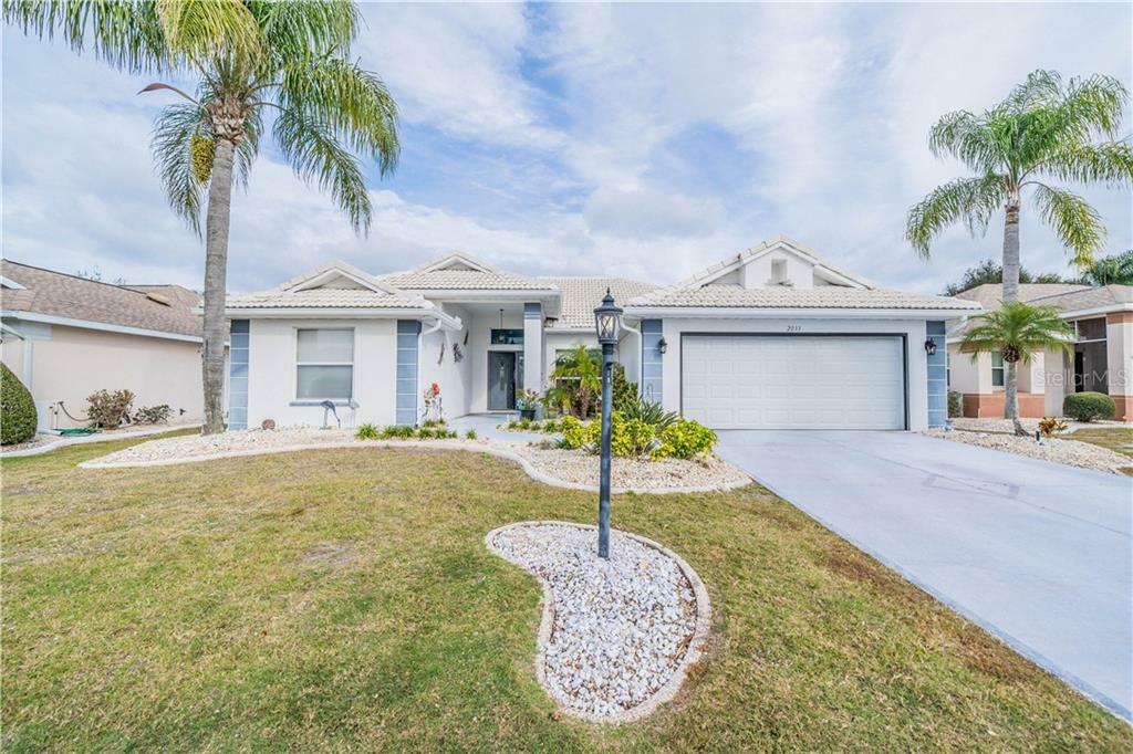 Property Photo:  2033 Prestancia Lane  FL 33573 