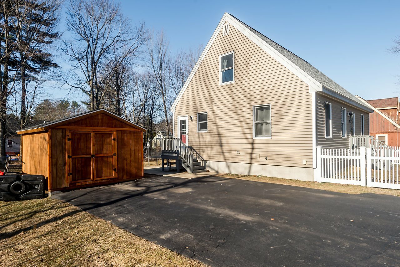 Property Photo:  22 Hampshire Avenue  NH 03867 