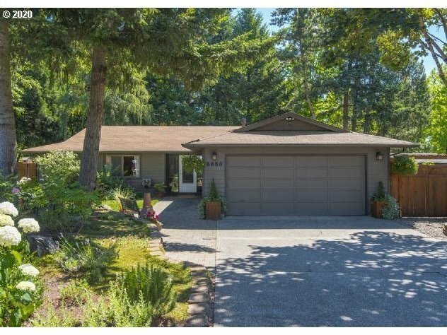Property Photo: 8850 SW Rebecca Ln OR 97008