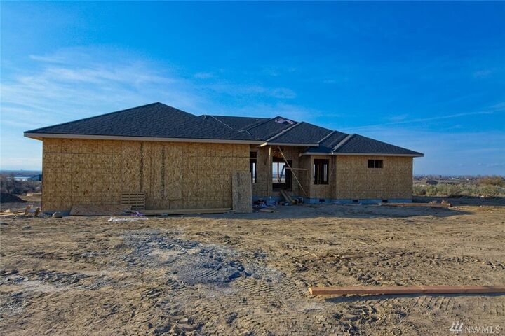 Property Photo: 8056 Dune Lake Road SE WA 98837