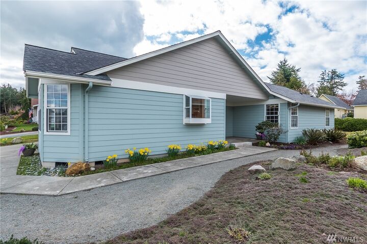 Property Photo: 630 NW Krueger Street WA 98239