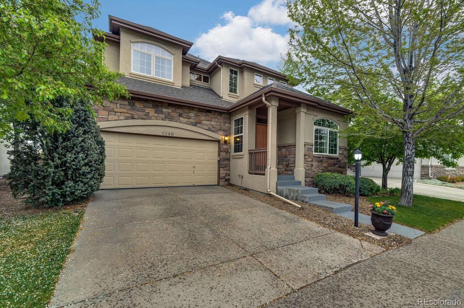 Property Photo: 1740 S Poplar Street CO 80224