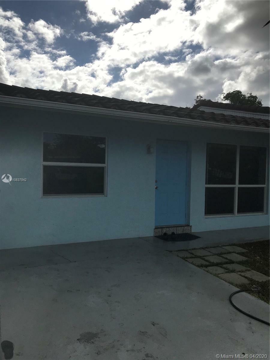 Property Photo:  2280 SW 43rd Ave  FL 33317 