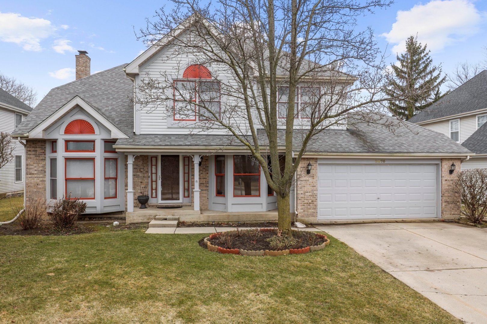 Property Photo: 2870 Roslyn Lane IL 60089